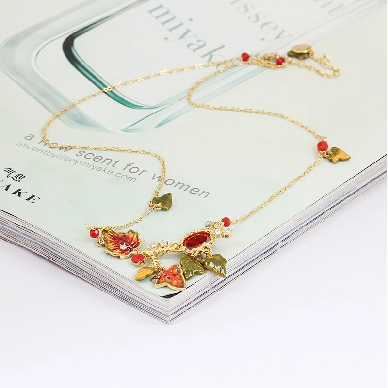 

France New Pattern Hand Enamel Maple Leaves Crystal Set Necklace Alloy Gold Really Plated Women Jewelry