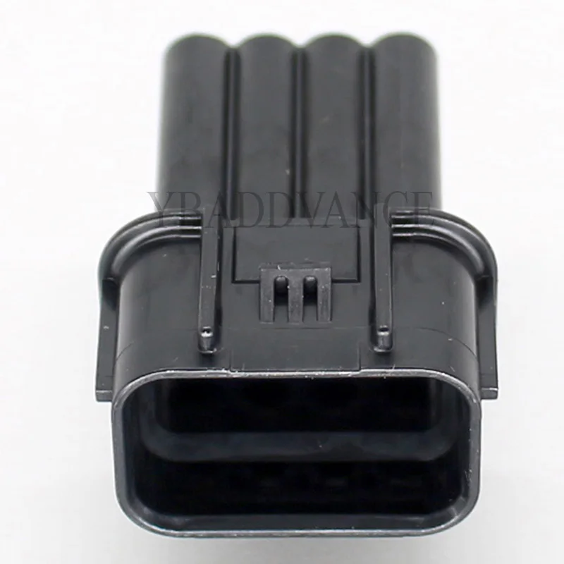 6181-6850 HX 060 Series Sealed 8 Pin Male Automotive Connector