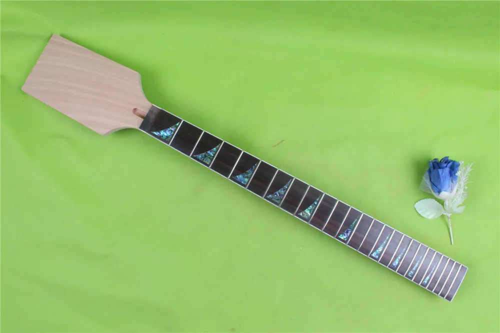 New one 24 fret One Good Unfinished electric guitar neck mahogany made and rosewood fingerboard New one 24 fret One Good Unfinished electric guitar neck mahogany made and rosewood fingerboard