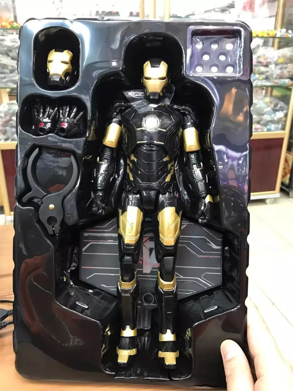 HC HotToys Мстители Железный человек Марк XLII Gloden ПВХ Фигурки игрушки - Цвет: black no box