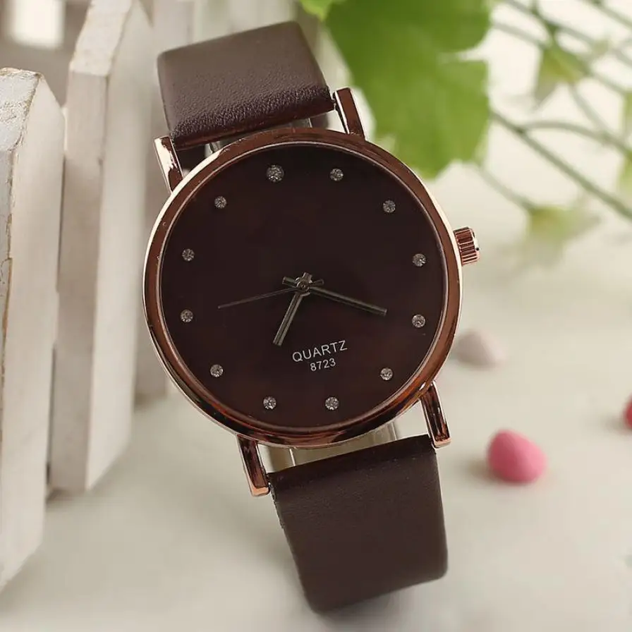 

Women Watch Simple Fashion Tasteful Style Diamond Case Leatheroid Band Round Dial Quartz Wrist Watch Gift bayan kol saati 2018
