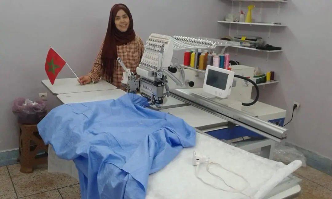 Одноголовочная машина большого размера по цене Плоская компьютеризированная