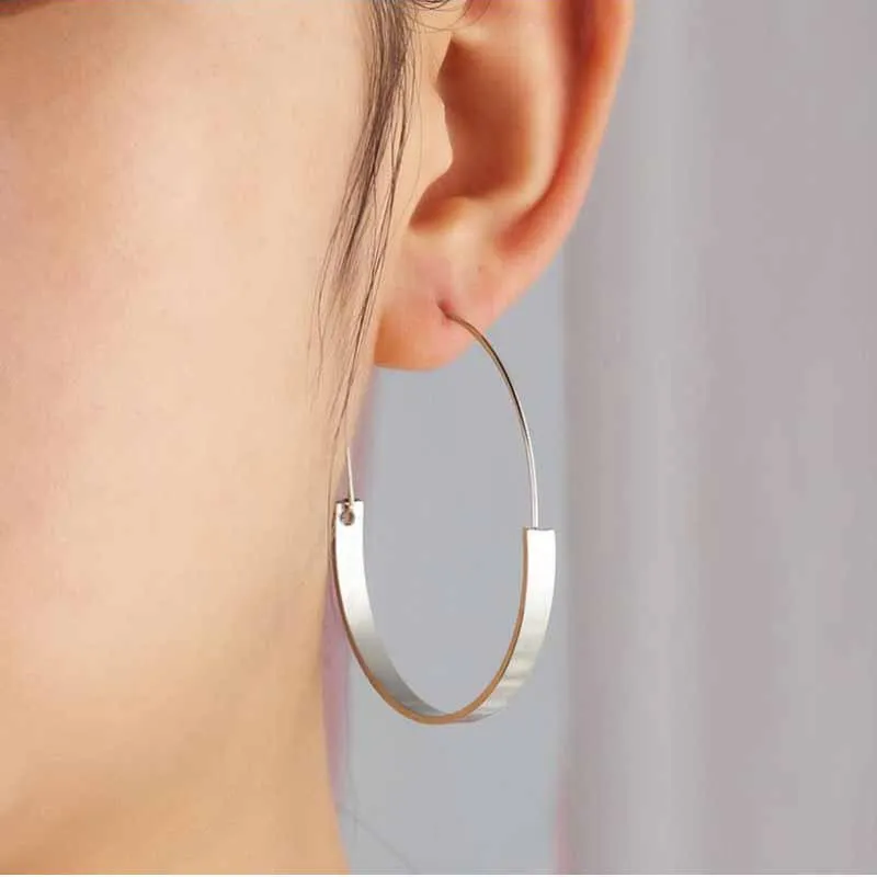 

Aros De Moda 2019 Fashion OL Semicircle Geometric Earrings Contracted Joker Latest Style Hoop Earrings For Women Qw-78