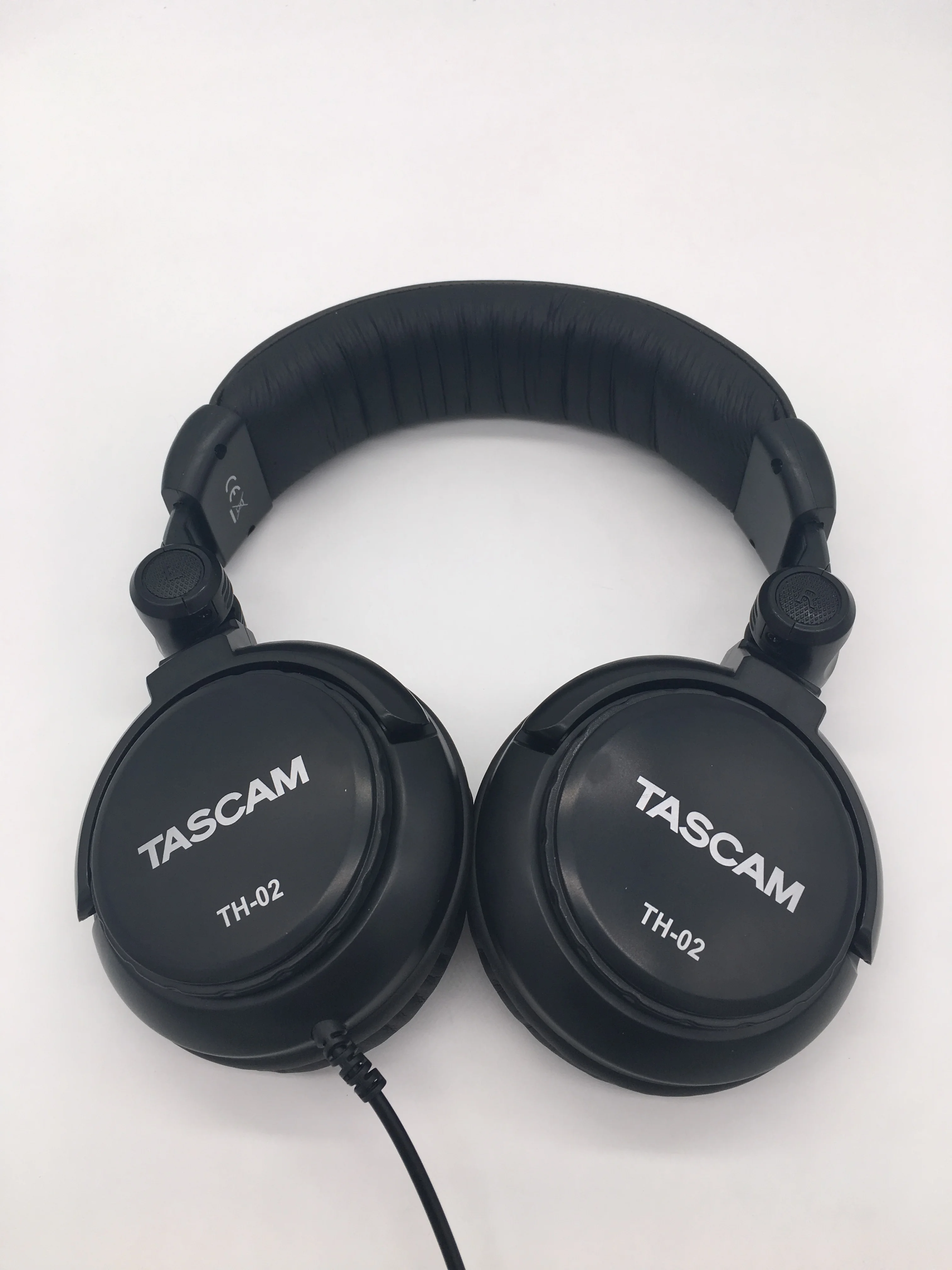 Tascam TH 02 закрытый задний Многофункциональный складной студийный наушник черный