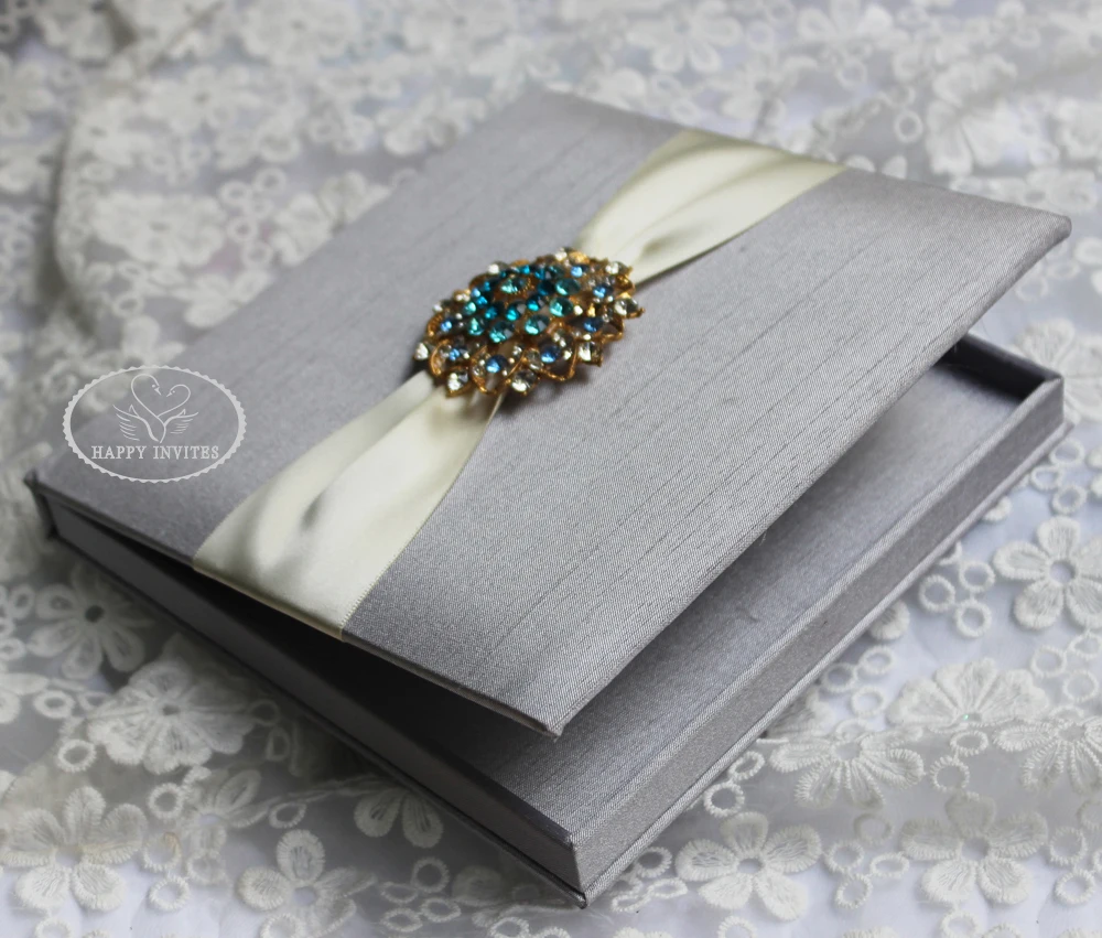 HI2019-09 Hot Sale Silver Silk Box with Brooch   More Colors Available