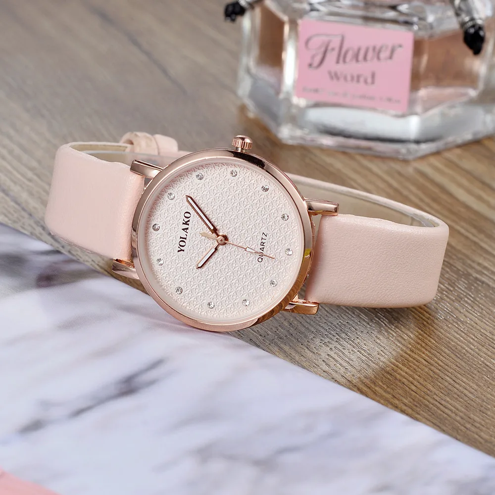 

YOLAKO Analog Wrist Watch Ladies Watches Fashion & Casual relogio feminino Quartz Women Leather Band Alloy Analog New clock B30