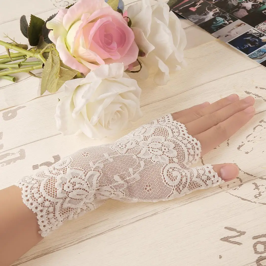 

1 Pair Fashion Season Gloves Women Outdoor Lace Fingerless Thin Anti-Sun short Fingerless New Female Sexy Lace Gloves for Ladies