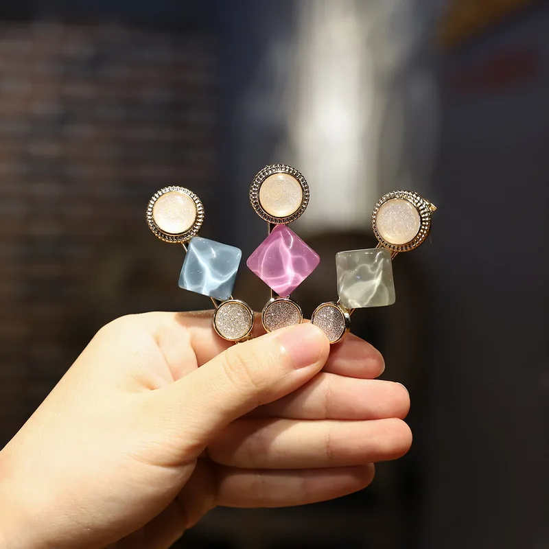 

Sweet Gold Color Hair Clip for Women Girls Candy Geometric Plastic Color Barrettes Stick Hairpin Hair Styling Accessories