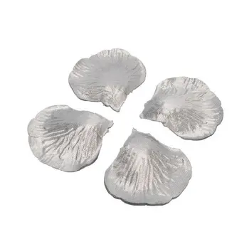 

500pcs Silver Silk Rose Petals