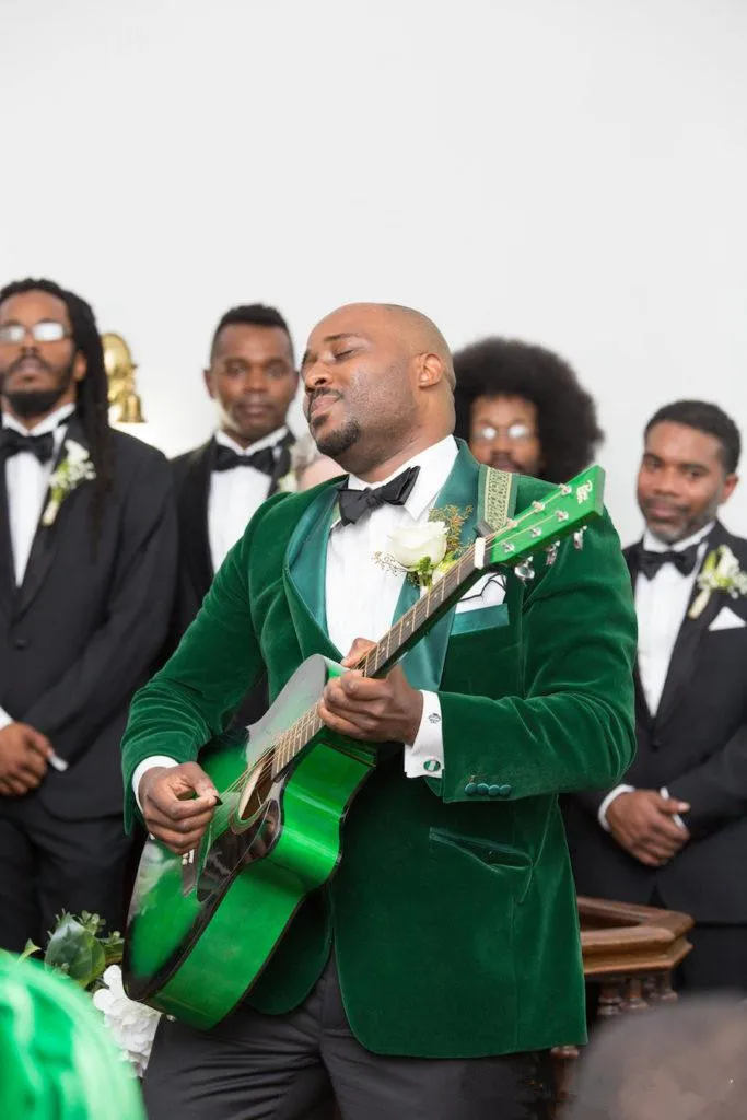 TPSAADE-Green-Mens-Tuxedos-Velvet-One-Button-Shawl-Lapel-Blazers-Jacket-Men-Groomsmen-Suits-For-Weddings (1)