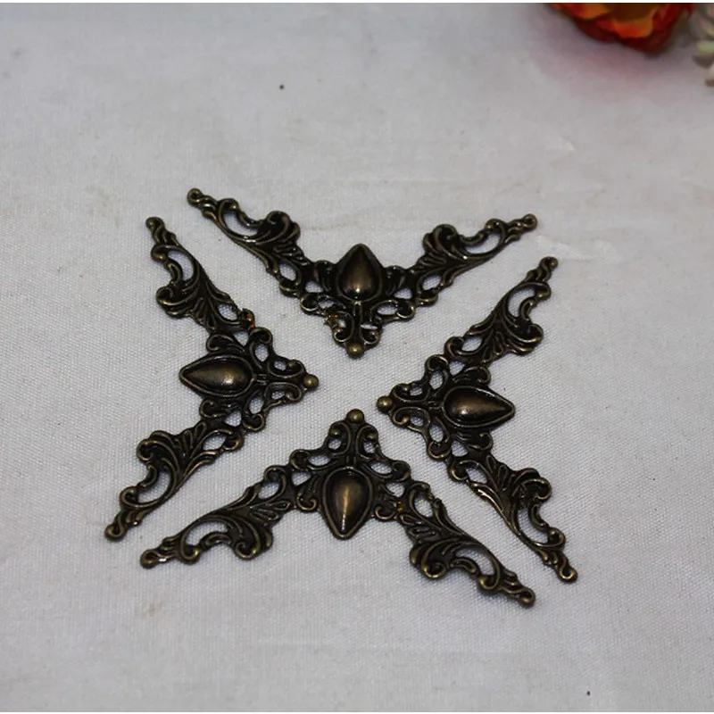 

100Pcs 42mm, Bronze Filigree Triangle Flower Wraps Cabochon,Ancient Heart Corner,Flatback Metal Embellishments Scrapbooking