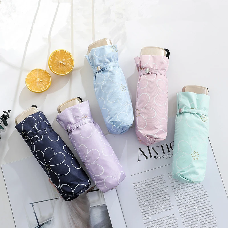 

Flat Mini Women Umbrella Sun Black Coating Sunscreen Anti UV Five Folding Umbrellas Parasol Ultra-light Pocket Sun Umbrella