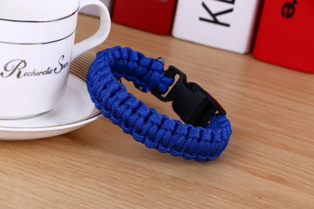 Męska nowa survivalowa bransoletka z linki spadochronowej dla mężczyzn Outdoor Camping piesze wycieczki klamra nadgarstek kobiety liny bransoletka biżuteria męska tanie i dobre opinie Chain link bransoletki Unisex Brak CN (pochodzenie) moda TRENDY ribbon Łańcuszek typu kord Bracelets Zgodna ze wszystkimi Męska nowa survivalowa bransoletka z linki spadochronowej dla mężczyzn Outdoor Camping piesze wycieczki klamra nadgarstek kobiety liny bransoletka biżuteria męska tanie i dobre opinie Chain link bransoletki Unisex Brak CN (pochodzenie) moda TRENDY ribbon Łańcuszek typu kord Bracelets Zgodna ze wszystkimi