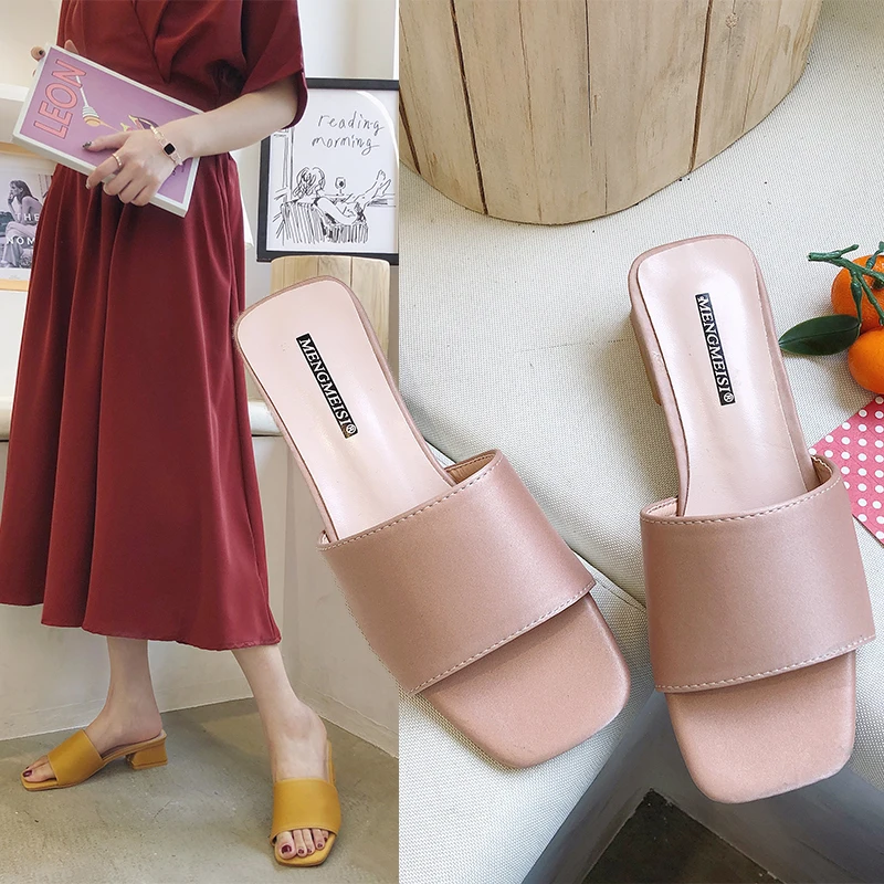 

Summer New 2019 Fashion Summer Slip-on Slippers Women Med Heel Open Toe Sandals Rome Dress Slipper Thick Heels Woman Solid Shoes