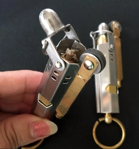 

wholesale 10pcs/lot Original vintage retro kerosene wheel copper WWII brand lighter big 7.1*2.1*1.7cm