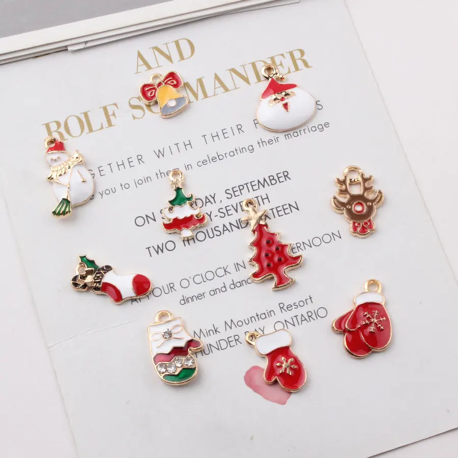 

10pcs/lot Christmas Santa Claus Enamel Charm Alloy Pendant fit necklaces bracelet DIY Fashion Jewelry Accessories
