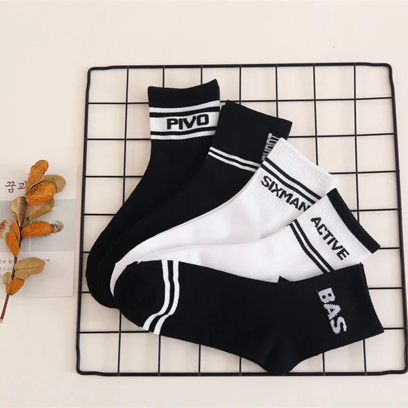 1 زوج هبوط السفينة الرجال جوارب بأشكال مضحكة المتناثرة فكاهة رسائل الجوارب الإبداعية الهيب هوب الشارع لوح التزلج للجنسين النساء طاقم سعيد جو...