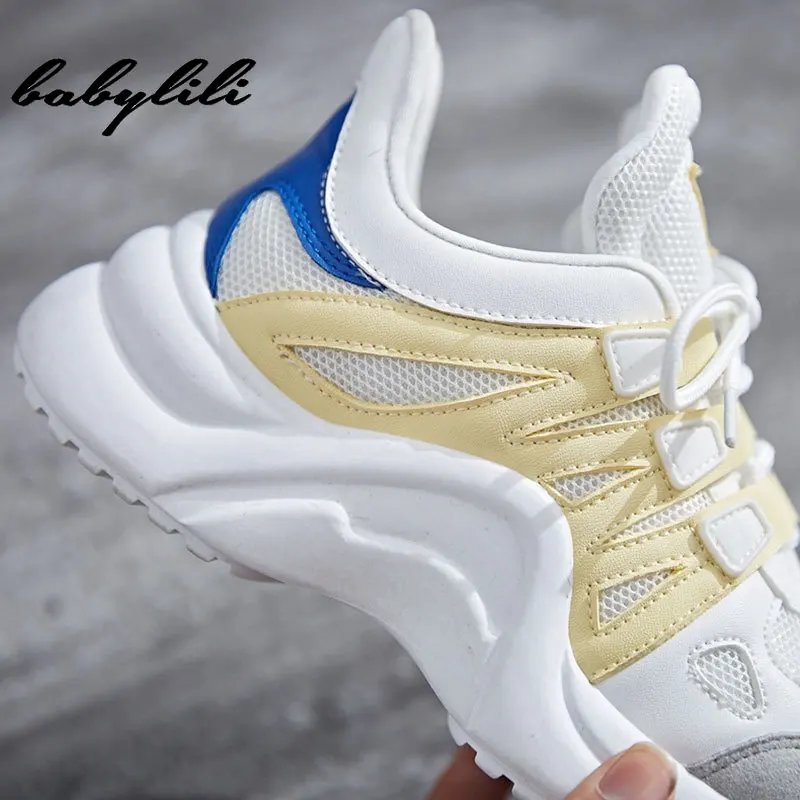 Preise Mode Plattform Turnschuhe Atmungsaktive Mesh Chunky Turnschuhe für Frauen Korb Femme Lace Up Casual Schuhe Frauen Vulkanisieren Schuhe