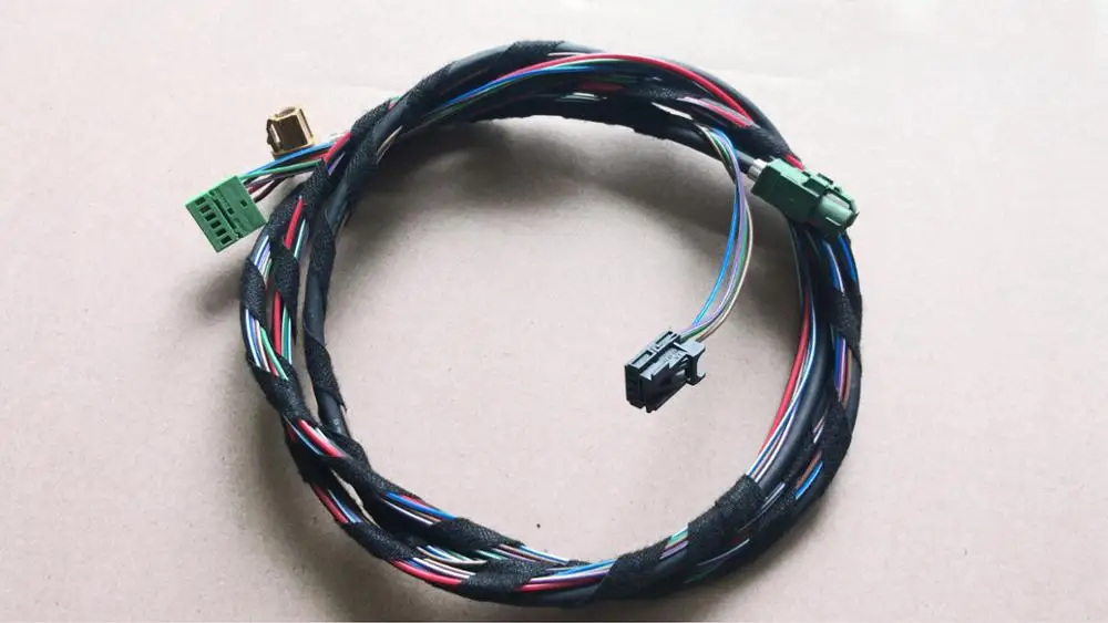 Штепсельная Вилка CarPlay MDI USB AMI для Golf 7 MK7 [ 5G0 035 222 E 5G0035222E не включает