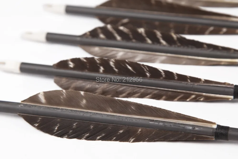 

Longbowmaker 12PCS Eagle Tukey Feather Arrows For Longbow With Black Carbon Shaft CET9