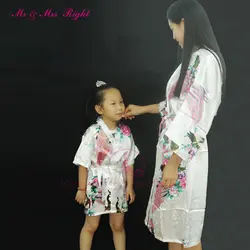 Модные Цветочные Одежда для девочек атласное кимоно халат Павлин платья для маленьких невесты Дети пижамы летние юбки