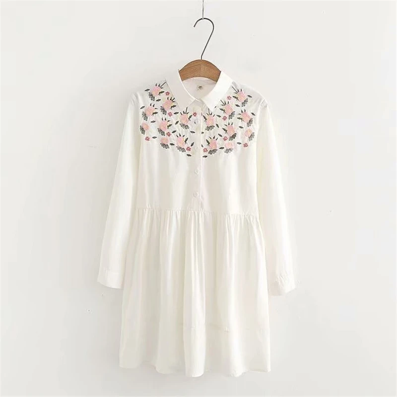 

LUNDUNSHIJIA 2019 Spring Autumn Vintage Floral Embroidered Dress Women Turn-down Collar Long Sleeve White Dresses Vestidos