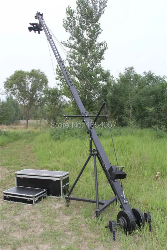 Remote head equilateral triangle cross section 8m jimmy jib camera