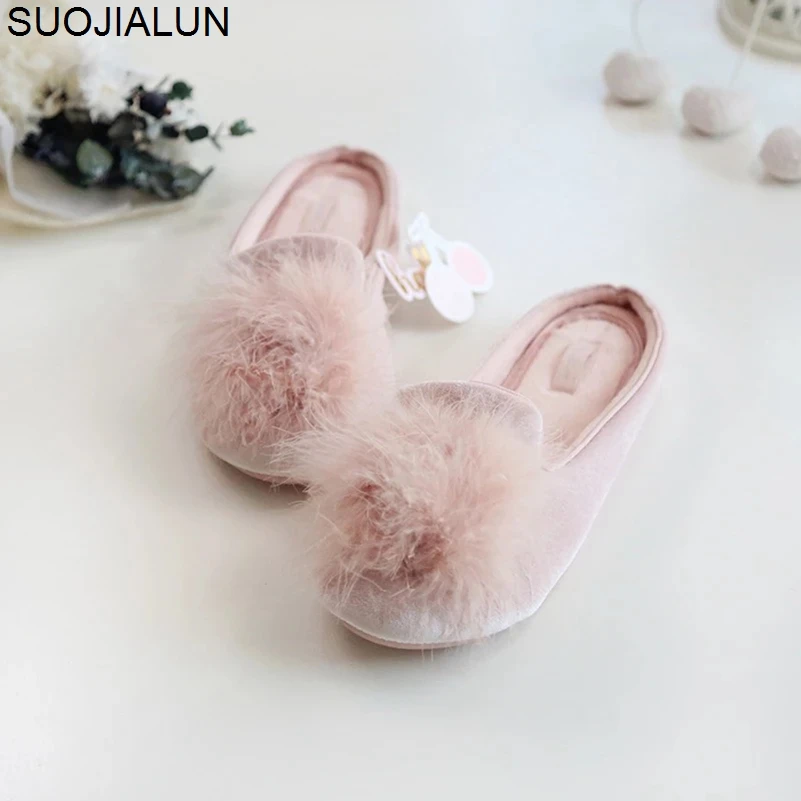 

SUOJIALUN Women Plush Warm Home Slippers Cute Pompon Indoor TPR Slipper Hom Environmental Protection Comfort Fur Slippers Female