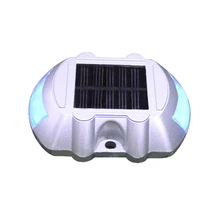 Светодиодный Солнечный источник питания Спайк свет водонепроницаемый литой алюминий открытый дорога стад дорога Горная дорога лампа для дорожек наземные лампы