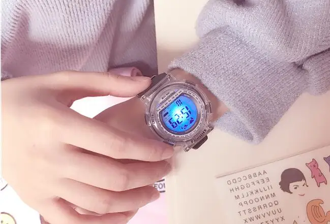 QQ20180817085043