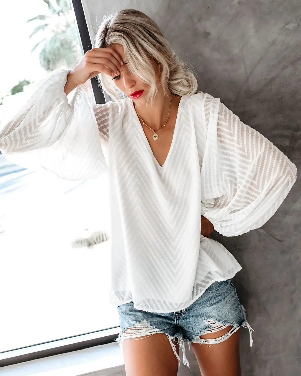

Women Tops Summer V-neck Solid Color Hollow Out Lantern Sleeve Women Clothes