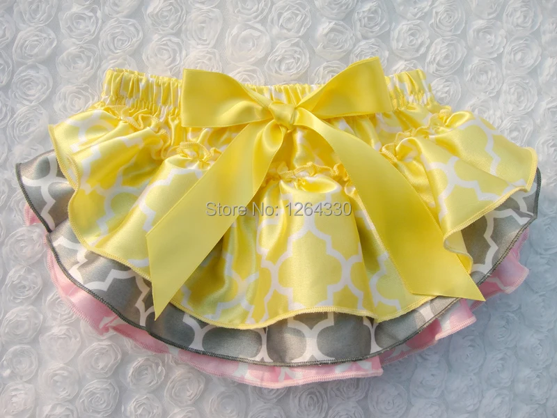 Ruffles Yellow Baby Girls Bloomers 2018 European New Fashion Kids Shorts Toddler Children Summer