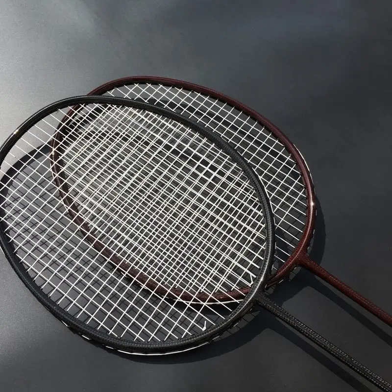 1 unid shippingBLACK libre tejido raqueta de bádminton 100% de fibra de carbono raqueta de bádminton 4u 82G