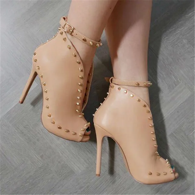 Really. happens. Nude short women high heels not Nude short women high heels