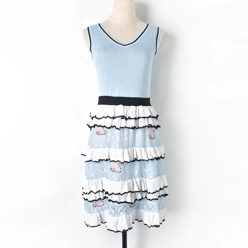 

2019 Summer Sweater Women Cake Dress Knitted V-neck Sleeveless Lace Patchwork Ruffles A-line Dress Vestido robe femme Vestidos