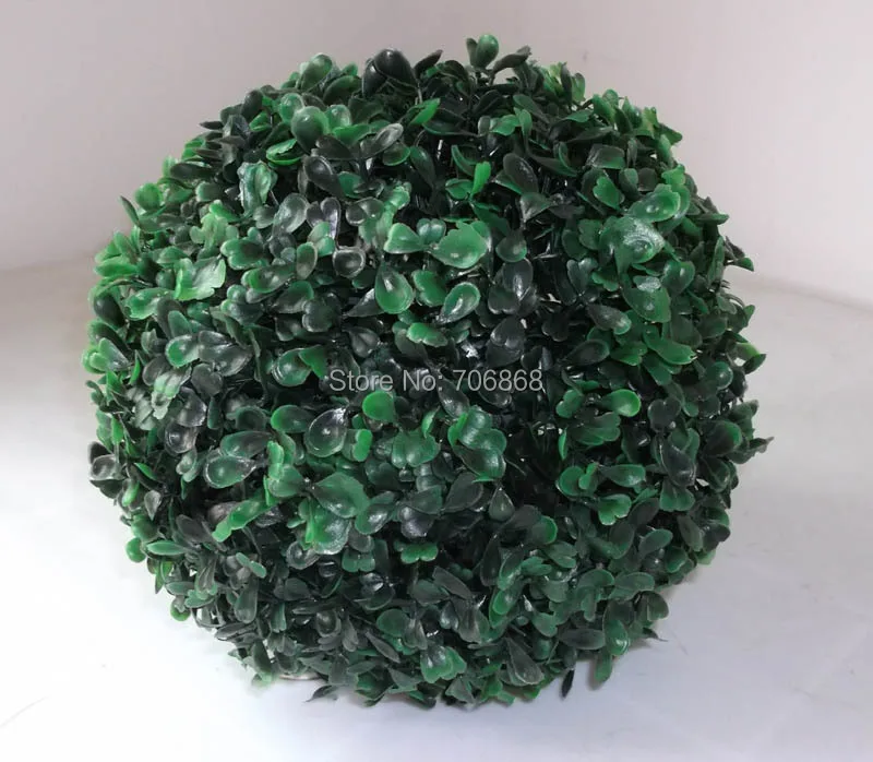 uv protection boxwood ball.jpg