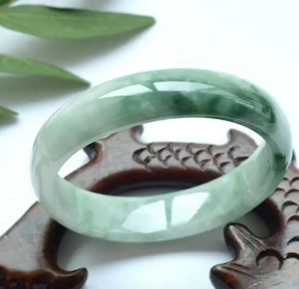 

Natural Burmese jade bracelet female models authentic expensive bracelets floating flowers full of green