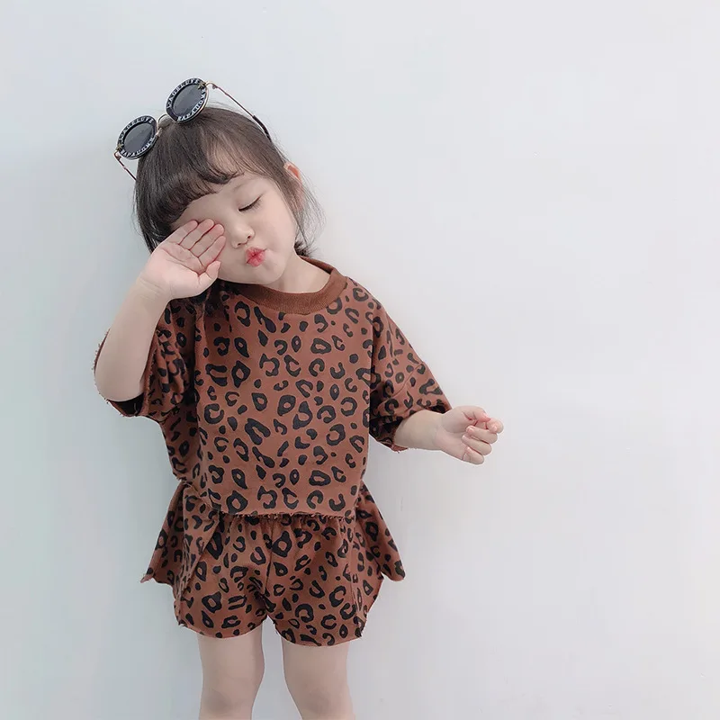 

Baby Girls Clothes Set Summer 2019 Infant Kids Fashion Leopard T Shirt Short Pants 2pcs Suit Girls Outfits Clothing 2 4 6 8 Year
