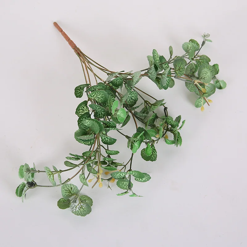 эвкалиптовый шелк. эвкалиптовый шелк. лист эвкалипта графический. искусственная ветка эвкалипта. эвкалиптовая гирлянда.