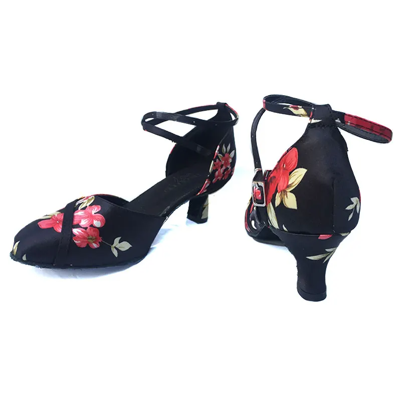 Черные туфли для сальсы с цветочным принтом; женские туфли для бальных танцев; туфли для латинских танцев; вечерние туфли для танго и вальса; Каблук 8,3 см; замшевая подошва; 1797