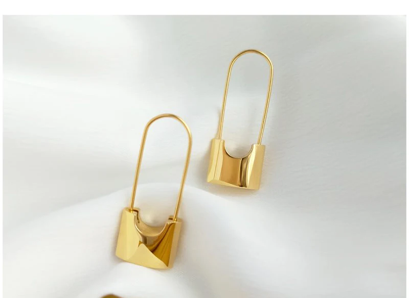 Lock-Earrings_02