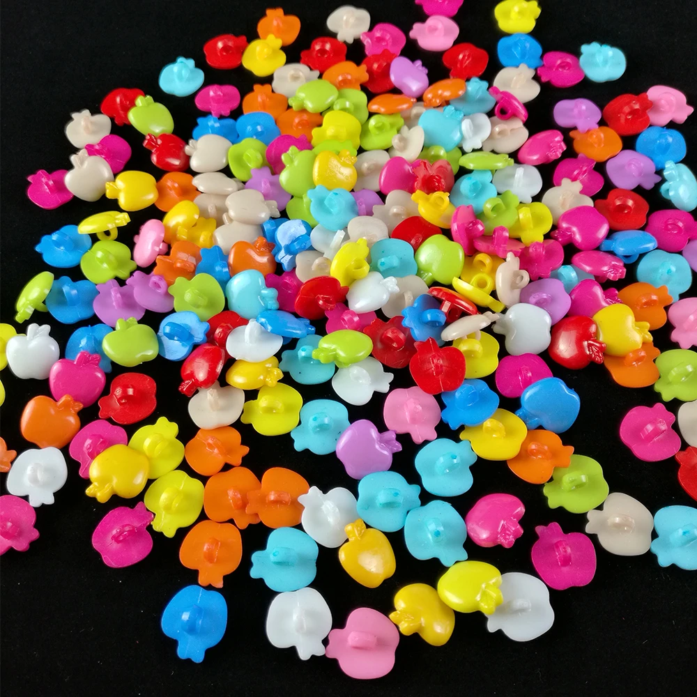 50pc/lot 15mm Dyed Plastic heart shape buttons sewing coat boots clothes  accessories button