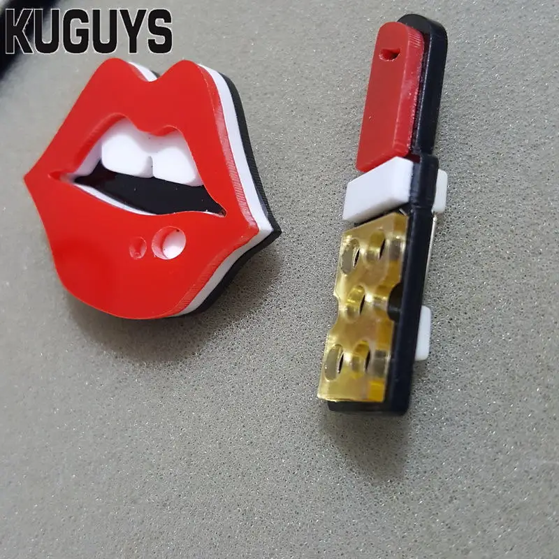 KUGUYS Модные Акриловые украшения на заказ женские золотые серебряные броши в виде губной помады хип-хоп сексуальные красные губы брошь - Окраска металла: Gold Brooch
