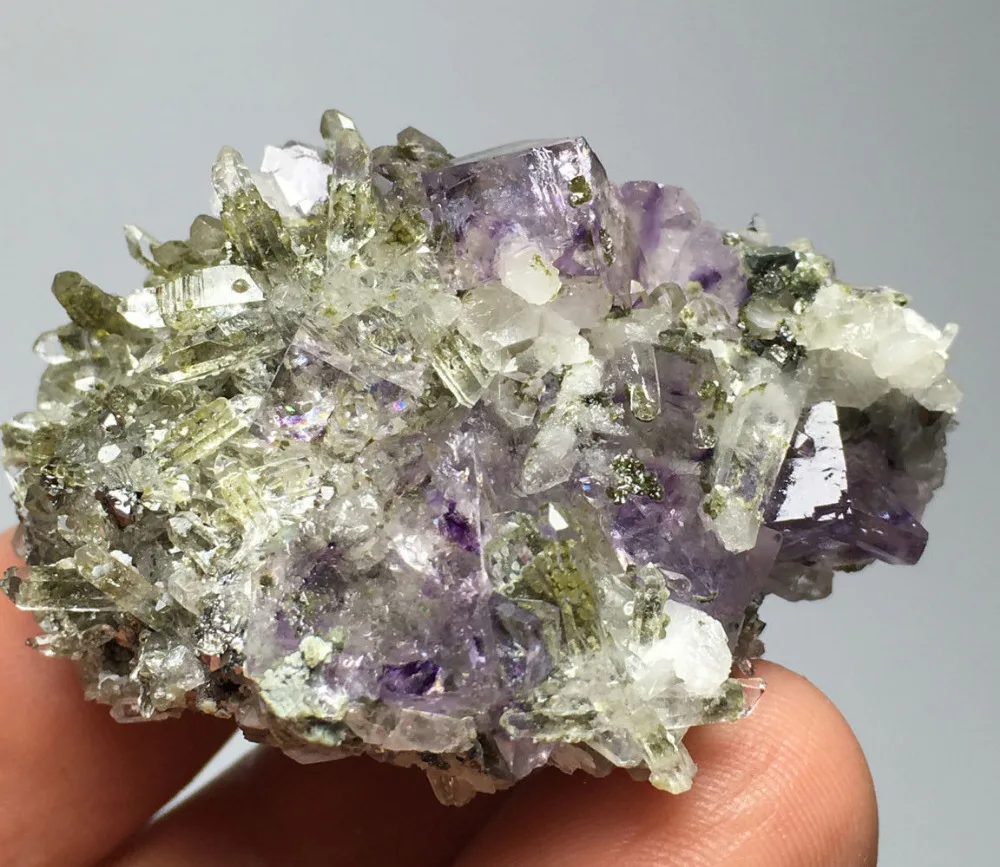 60 г натуральный идеальный флюорит образец минерала кристаллы для питания