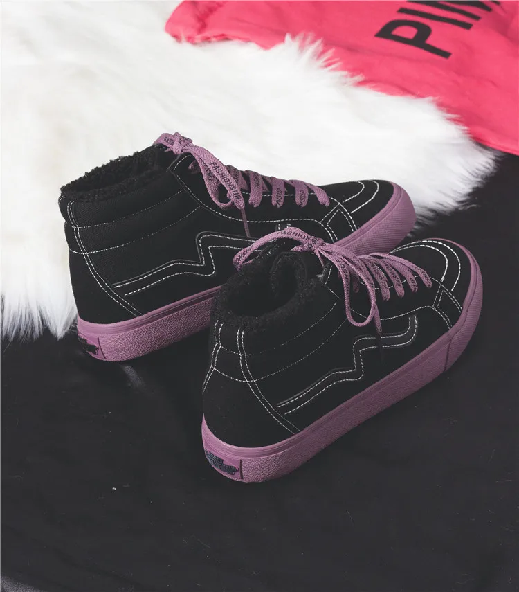 trending canvas shoes