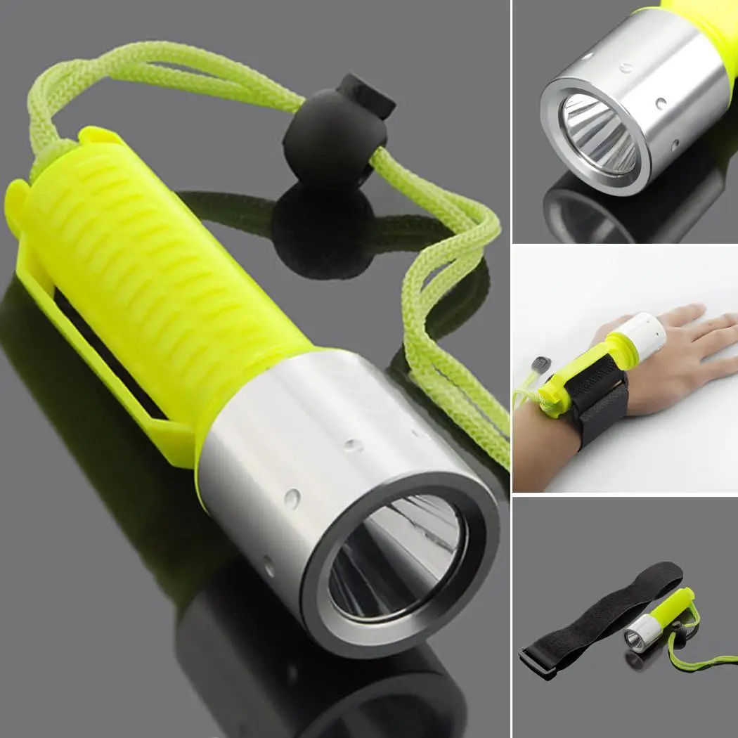 

Diving Flashlight with Strap Wrist Rechargeable High-Power LED Flashlight Diving Waterproof 10W LED Light Green 100-200 Meters