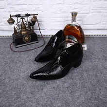 Мужские туфли на высоком каблуке; Цвет черный, красный; лакированные туфли-оксфорды из крокодиловой кожи для мужчин; модельные туфли с острым носком для мужчин; buty meskie