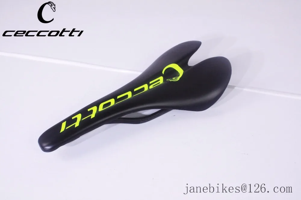 Discount C09-1 red  color CECCOTTI carbon road bike frameset t1000 UD carbon saddle handlebar PF30 race bike 24