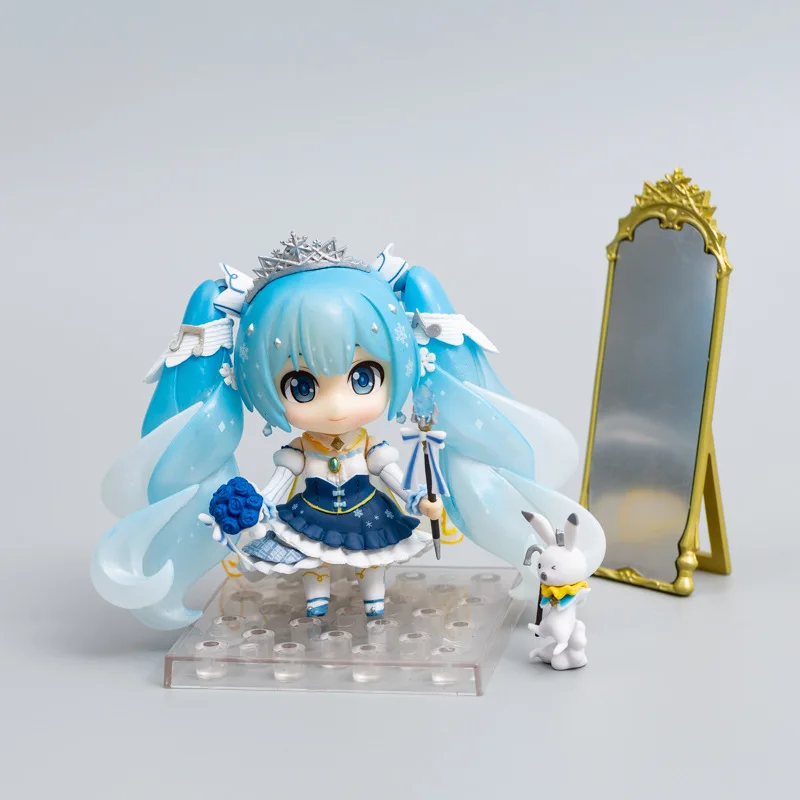 

11cm Hatsune Miku Figurine Action Figure Anime Snow Princess Hot Toys Doll Banpresto Pvc Model Collection Girls Birthday Gifts