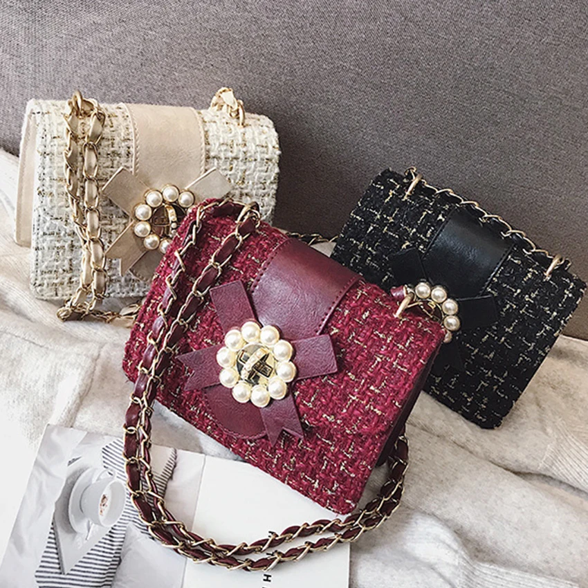 

Retro Wool Chain Small Flap Bag Woman Shoulder Messenger Bag Chic Pearl Flower Hasp Design Crossbody Bag For Women Purse 2019